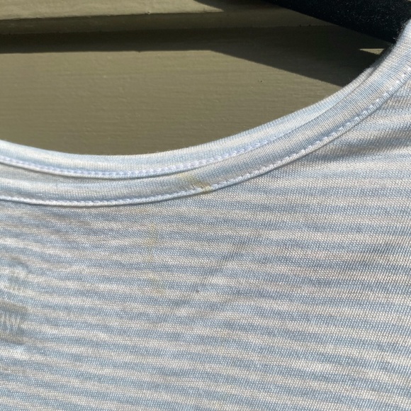 Blue and white striped crop top - Picture 5 of 6